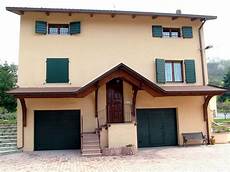 perlinato soffitto porticato a sbalzo a quattro falde linea classica perlinato soffitto porticato a sbalzo a quattro falde linea classica