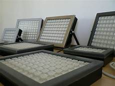 lade a led per capannoni industriali fari led lumens progettazione ottica lade a led per capannoni industriali fari led lumens progettazione ottica