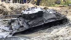 interno di un carro armato polonia carro armato della seconda mondiale emerso interno di un carro armato polonia carro armato della seconda mondiale emerso