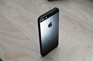 Image result for iphone 5 in black hand