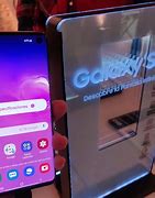 Image result for Samsung Galaxy S10 with Windos