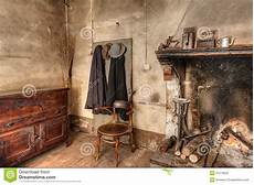 interno casa interno di vecchia casa di cagna immagine stock interno casa interno di vecchia casa di cagna immagine stock