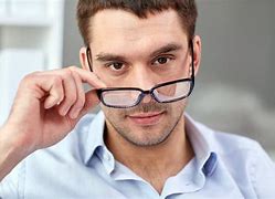 Image result for Hombre En Oficina Con Lentes Serio