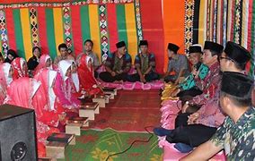 Image result for Tarian Nias