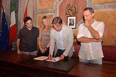 ufficio turismo siena a chiusi rinnovata la convenzione per la gestione dell ufficio turismo siena a chiusi rinnovata la convenzione per la gestione dell