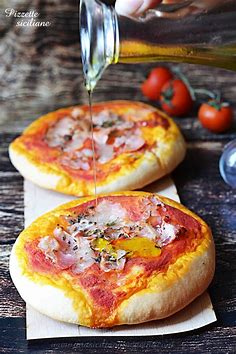 Pizzette siciliane di pasta brioche-Una siciliana in cucina