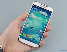 Image result for Galaxy S4 Moto X Size