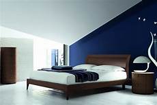 colori muri per da letto il letto rovere moro su una parete cobalto nel 2019 colori muri per da letto il letto rovere moro su una parete cobalto nel 2019