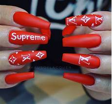 nails supreme pin by brilashae on ᎠᎾᏢᎬ ᏁᎪᎥᏞs gucci nails nail nails supreme pin by brilashae on ᎠᎾᏢᎬ ᏁᎪᎥᏞs gucci nails nail