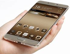 Image result for Phones Under 6 Inch Screen