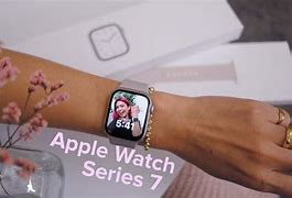 Image result for Apple Watch Séries 7 vs SE