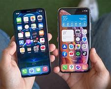 Image result for iPhone XS Max vs iPhone SE 2020