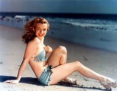 Image result for Ariana Grande Marilyn Monroe