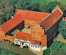 Image result for co_to_za_zamek_w_barcianach