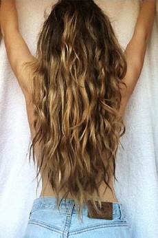 hair beach beachy waves back view of wavy hair hair beach beachy waves back view of wavy hair
