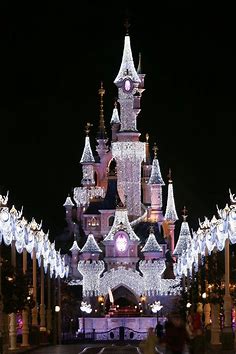 LUMINA, ou quand Vasile Sirli illumine Noel à Disneyland Paris - Fans de Vasile Sirli
