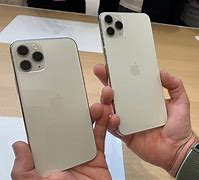 Image result for iPhone 11 vs iPhone 11 Pro Max Size