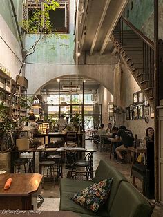 Narrow Marrow Cafe, Penang | Rustic antiquities, tiramisu & a caffeine boost