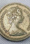 Image result for One Pound Coin Elizabeth II Value in PKR