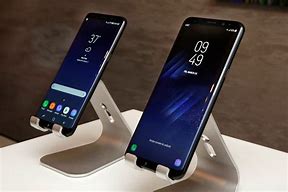 Image result for Display Telefon Samsung Galaxy 8