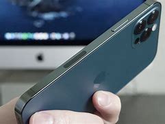 Image result for Phone with 5 Camera and Flat Sides