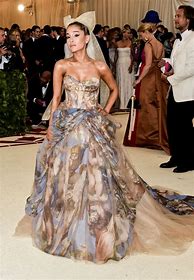 Image result for Ariana Grande Star Outfit