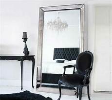 specchi moderni per da letto specchi moderni ecco idee davvero originali per la vostra specchi moderni per da letto specchi moderni ecco idee davvero originali per la vostra