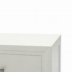 comodino laccato bianco comodino moderno in legno laccato bianco con due cassetti comodino laccato bianco comodino moderno in legno laccato bianco con due cassetti