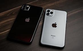 Image result for iPhone SE 3rd Gen vs iPhone 12 Pro Break