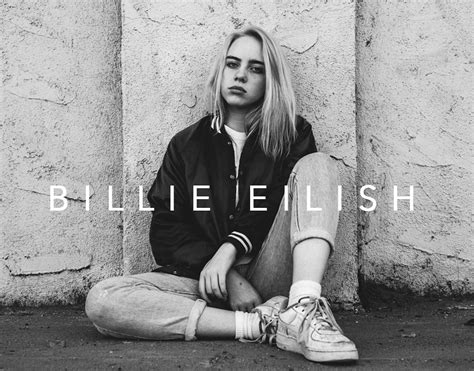 Billie Eilish Nails Green