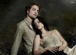 Image result for Edward Cullen E Bella Swan
