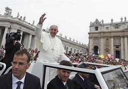 Image result for Vatican Crowd Pope Francis