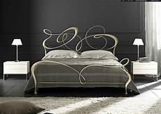 spalliere letto in ferro battuto arredamento e design i letti in ferro battuto abilit 224 spalliere letto in ferro battuto arredamento e design i letti in ferro battuto abilit 224