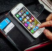 Image result for Etui Czarne iPhone P13p