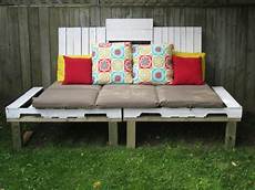 panchine per esterni 1001 idee per divani con bancali per interni ed esterni panchine per esterni 1001 idee per divani con bancali per interni ed esterni