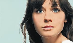 Image result for co_to_znaczy_zooey_deschanel
