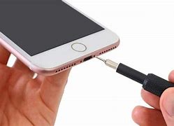 Image result for iPhone 7 Plug