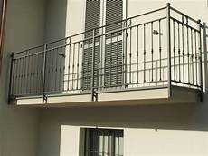 terrazzi con ringhiera copri ringhiera balconi terrazzi con ringhiera copri ringhiera balconi