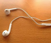 Image result for Apple EarPods Lightning