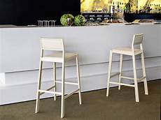 sgabelli bar in legno sgabello in legno per bar e cucine moderne idfdesign sgabelli bar in legno sgabello in legno per bar e cucine moderne idfdesign