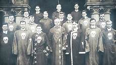 13 illuminati families the history of the illuminati in 7 minutes w kristan t 13 illuminati families the history of the illuminati in 7 minutes w kristan t