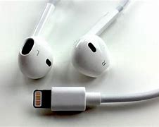 Image result for iPhone 7 EarPods