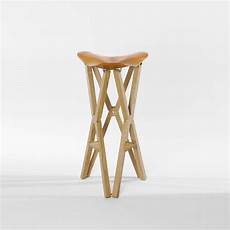 sgabello pieghevole treee c stool sgabello pieghevole in legno massello sgabello pieghevole treee c stool sgabello pieghevole in legno massello