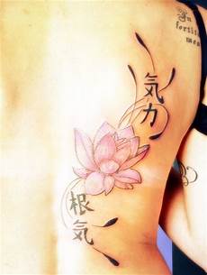 tatuaggio fiore di loto e farfalla the world s catalog of ideas tatuaggio fiore di loto e farfalla the world s catalog of ideas