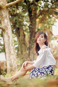 Image result for Casual Outdoor Photography Poses