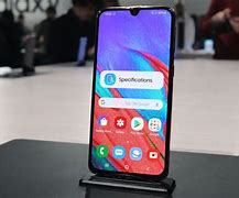 Image result for Samsung Galaxy A40 Screen Rez