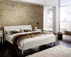 da letto parete da letto con parete di pietra stonewall nel 2019 da letto parete da letto con parete di pietra stonewall nel 2019