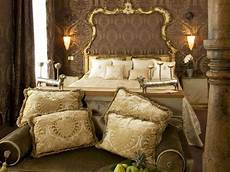 tendaggi antichi damask upholstery fabrics in the metropole venice hotel tendaggi antichi damask upholstery fabrics in the metropole venice hotel