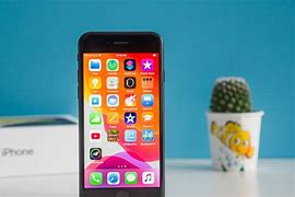 Image result for iPhone SE 2020 2nd Gen Selling Photos
