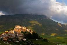 web castelluccio di norcia castelluccio di norcia menefoto web castelluccio di norcia castelluccio di norcia menefoto
